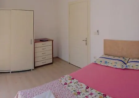 Pensjonat Avsa Belgin Konuk Evi Marmara Adasi